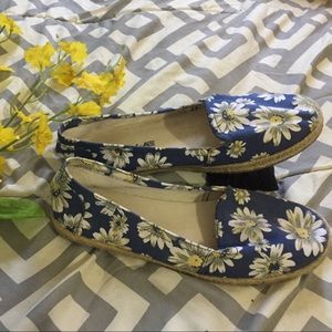American Eagle (by Payless) blue floral slip-ons